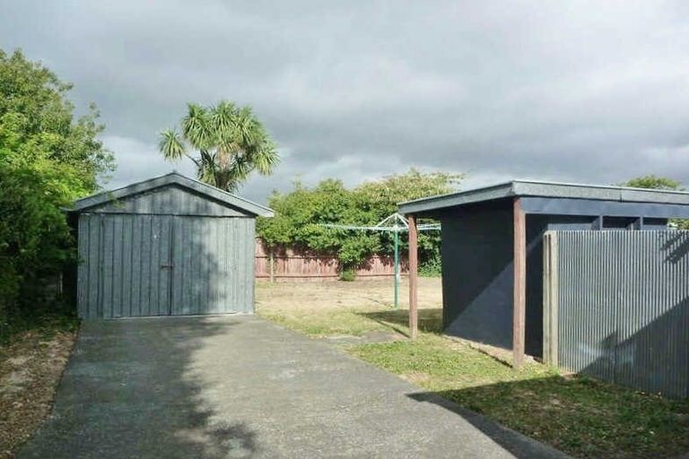 Photo of property in 5 Pitcairn Crescent, Bryndwr, Christchurch, 8053