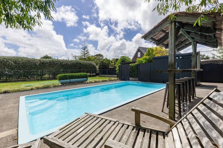 Photo of property in 55 Kaipara Portage Road, Riverhead, 0820