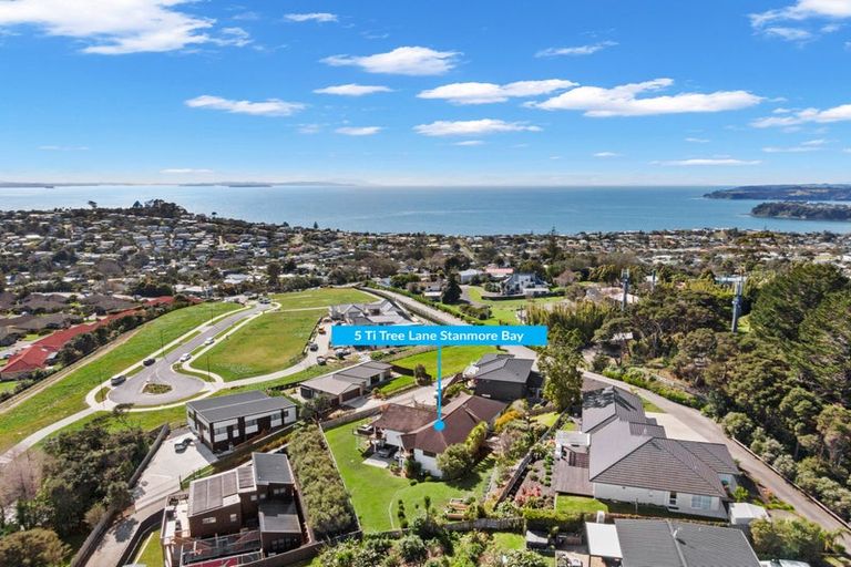 Photo of property in 5 Ti Tree Lane, Stanmore Bay, Whangaparaoa, 0932