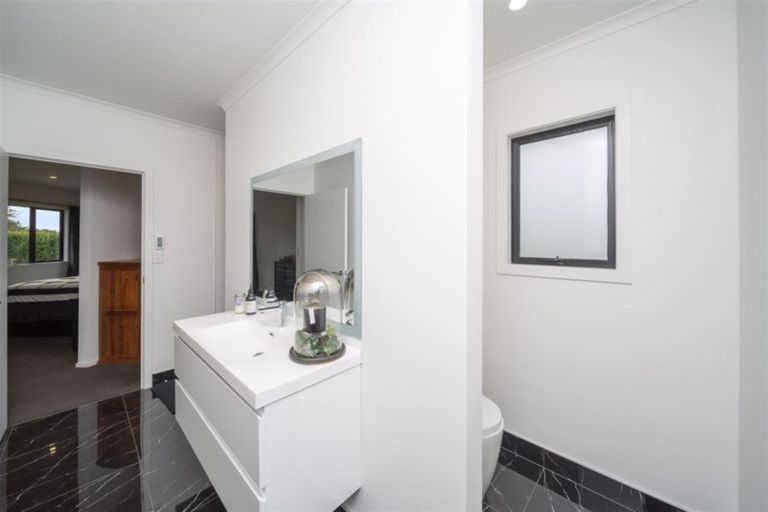 Photo of property in 464a Turuturu Road, Hawera, 4674