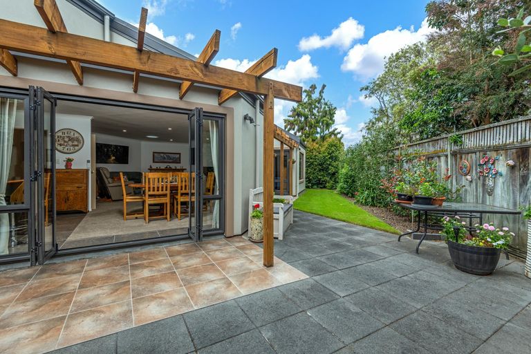 Photo of property in 7a Chilton Grove, Hokowhitu, Palmerston North, 4410