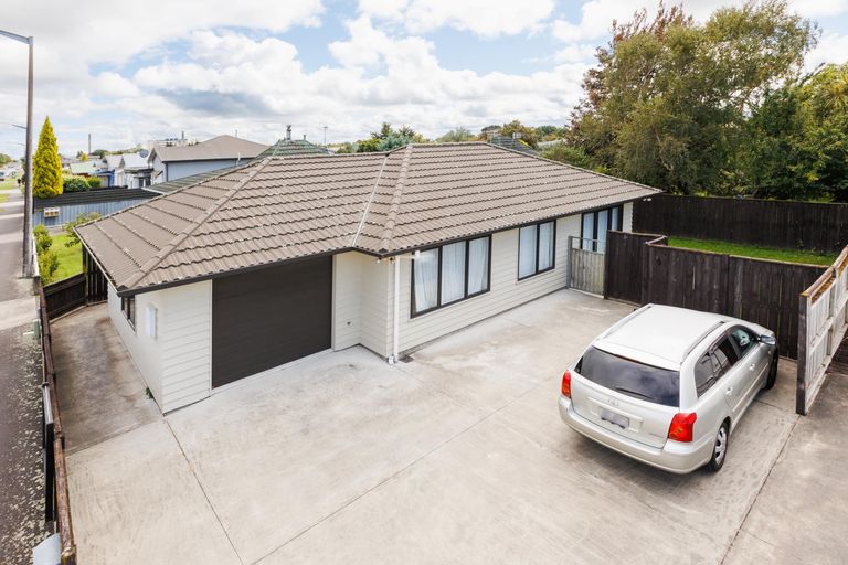 Photo of property in 159 Heretaunga Street, Palmerston North, 4414