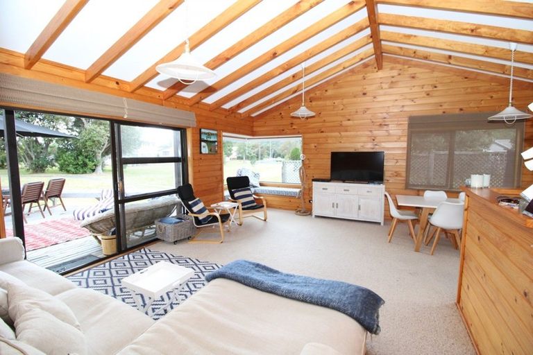 Photo of property in 219 Waimaire Avenue, Matarangi, Whitianga, 3592