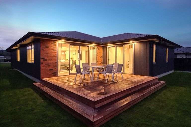 Photo of property in 147 Wingatui Road, Mosgiel, 9024