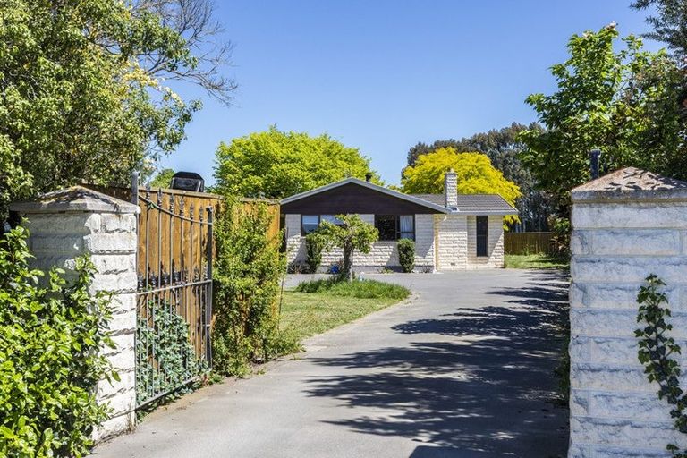 Photo of property in 1409 Main North Road, Waikuku, Rangiora, 7473