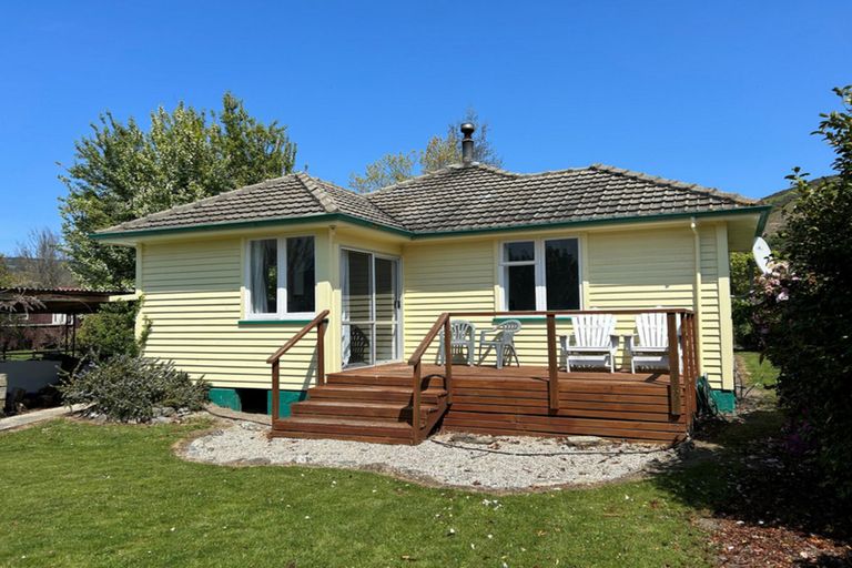 Photo of property in 1675 Teviot Road, Millers Flat, Roxburgh, 9572