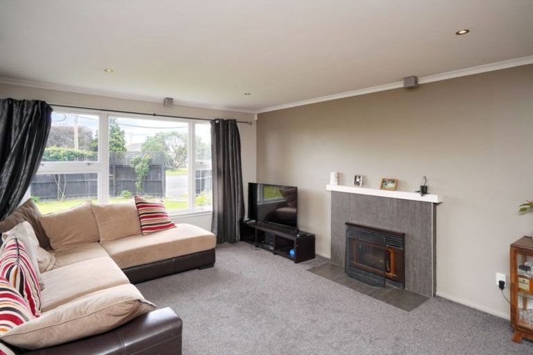 Photo of property in 31 Woodend Road, Woodend, 7610