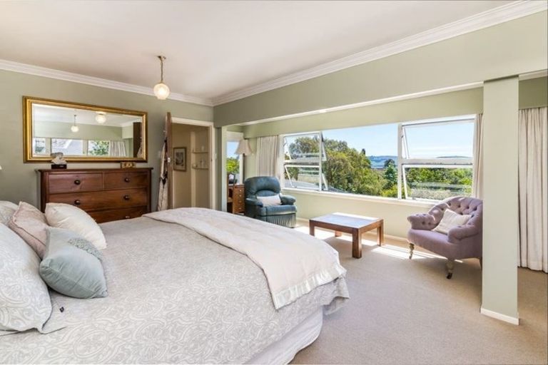 Photo of property in 64 Chesham Avenue, Waipahihi, Taupo, 3330