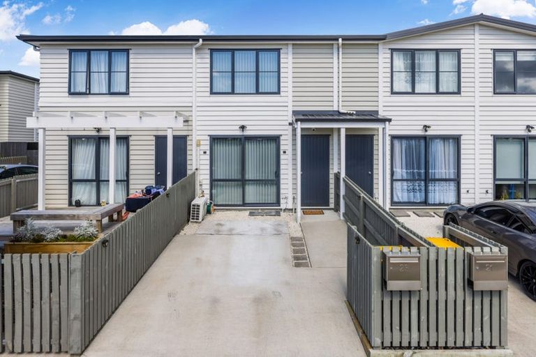Photo of property in 23 Saddleback Crescent, Papakura, 2110