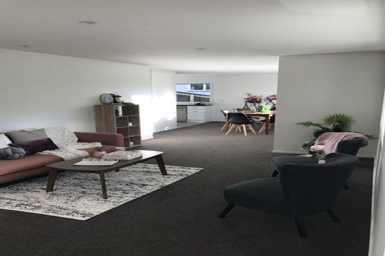 Photo of property in 18b Ranui Terrace, Tawa, Wellington, 5028
