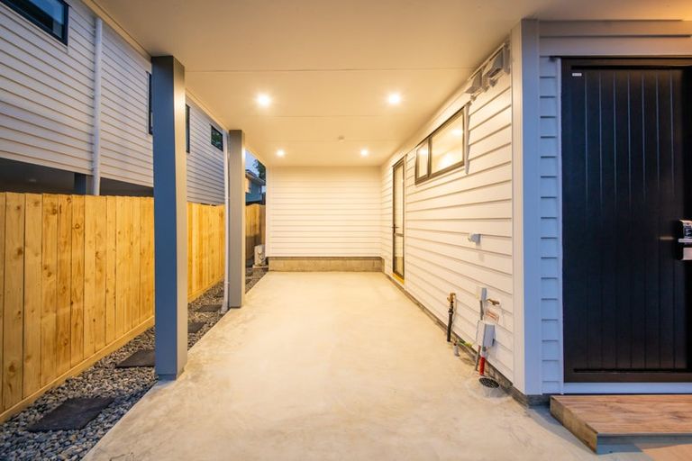 Photo of property in 8c Butterworth Drive, Glendene, Auckland, 0602