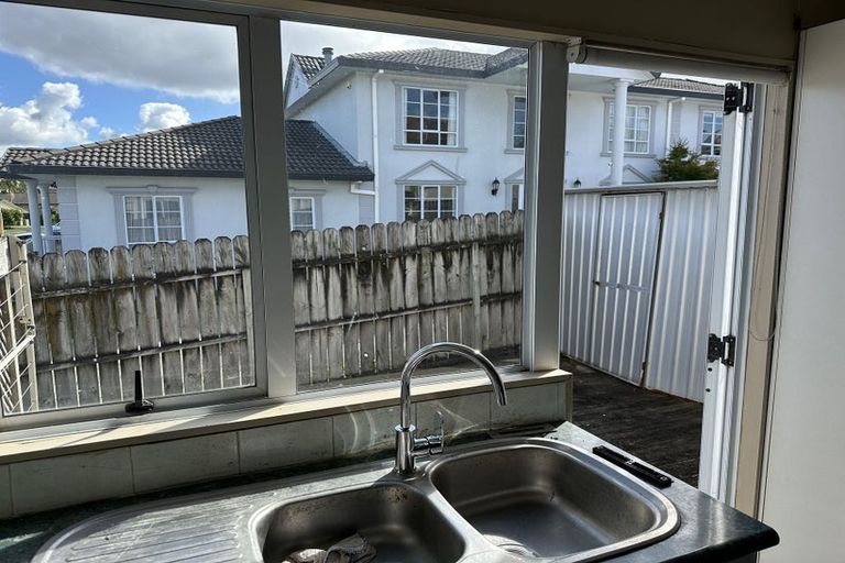 Photo of property in 36 Hugh Green Drive, Pinehill, Auckland, 0632