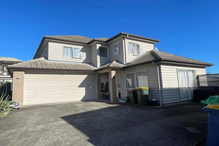 Photo of property in 16 Merlot Way, Te Atatu South, Auckland, 0610