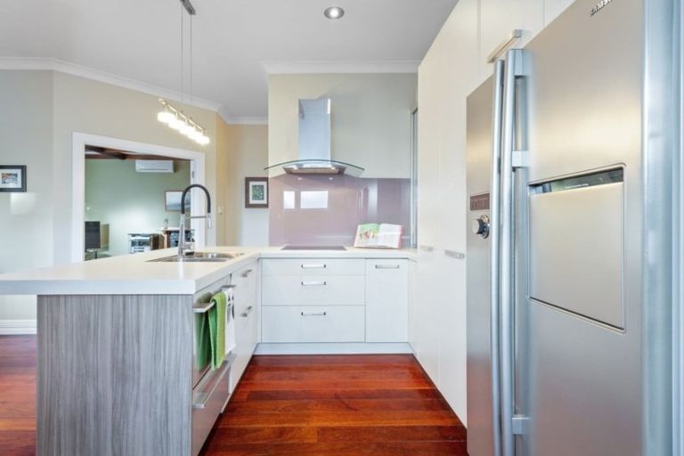 Photo of property in 3 Ngataringa Road, Devonport, Auckland, 0624