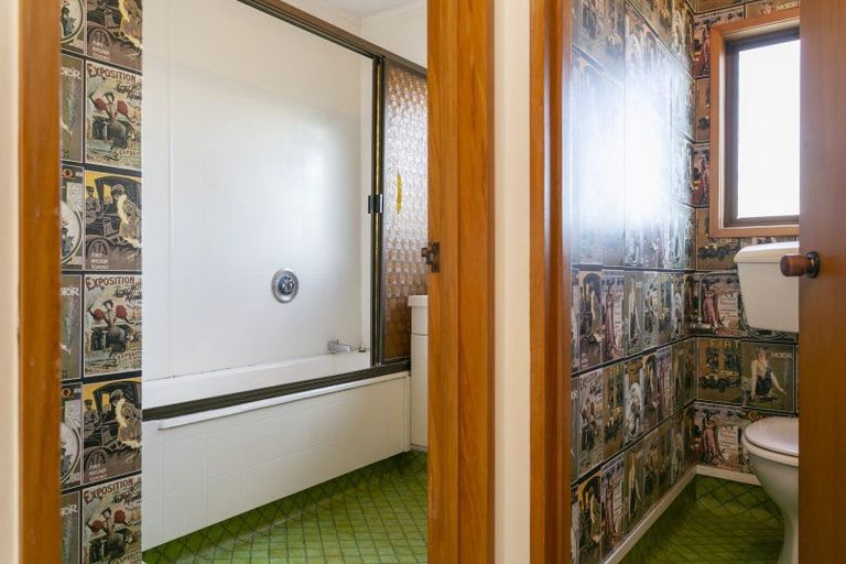 Photo of property in 60 Invergarry Road, Hilltop, Taupo, 3330