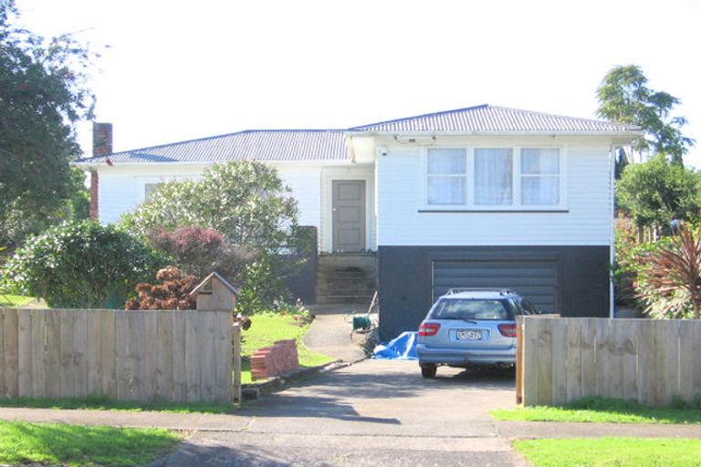 Photo of property in 1 Christmas Road, Manurewa, Auckland, 2102
