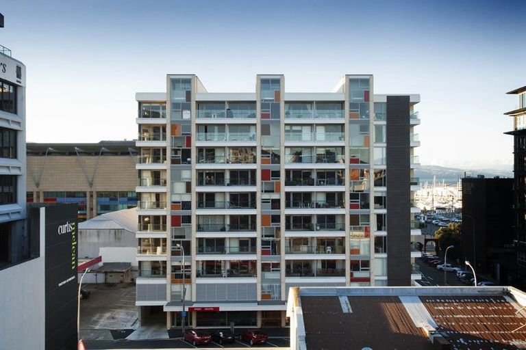 Photo of property in Monument Apartments, 9e/245 Wakefield Street, Te Aro, Wellington, 6011