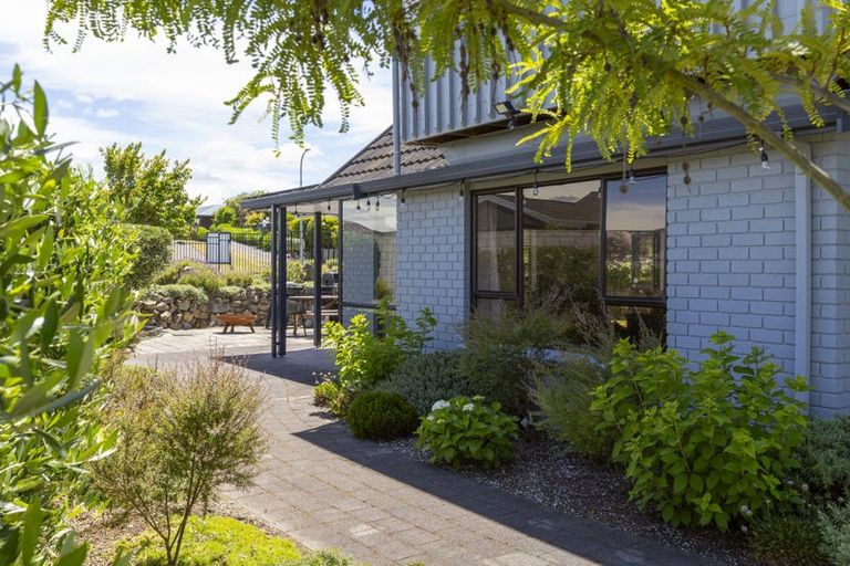 Photo of property in 83 Harvey Street, Waipahihi, Taupo, 3330