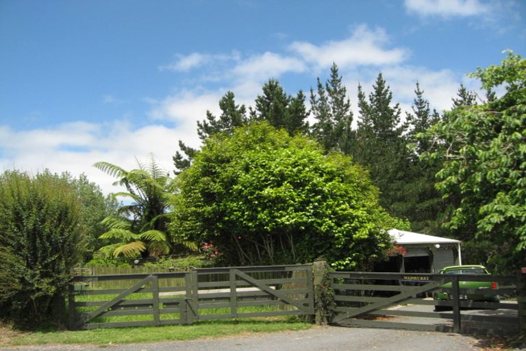 Photo of property in 11 Fahey Road, Bombay, 2675