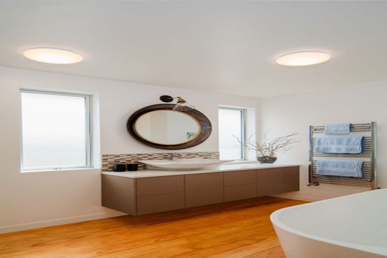 Photo of property in 93 Easther Crescent, Kew, Dunedin, 9012