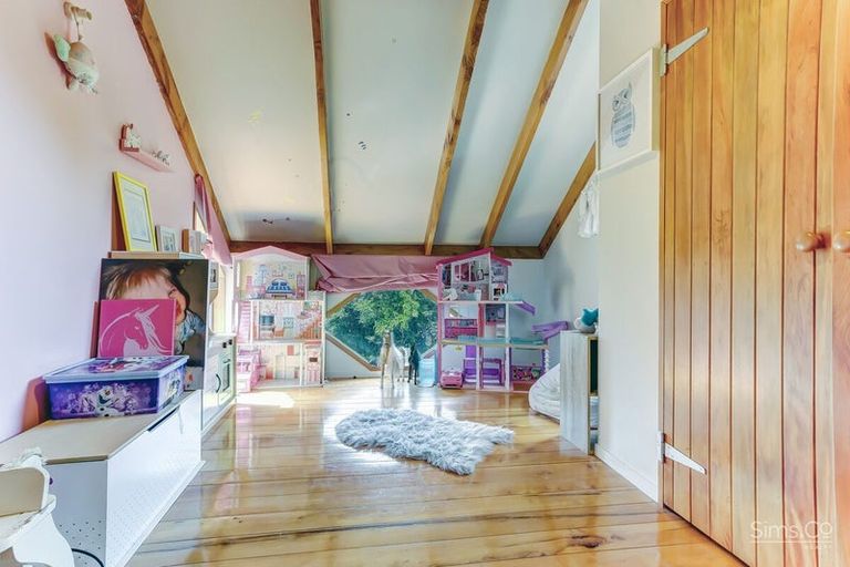 Photo of property in 235 No 2 Line, Okoia, Whanganui, 4572