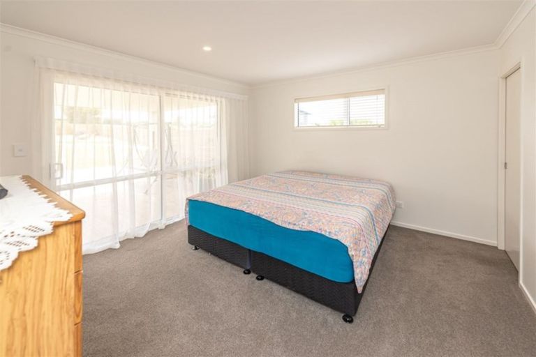 Photo of property in 30 Longbeach Drive, Castlecliff, Whanganui, 4501
