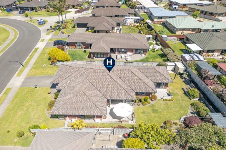 Photo of property in 66 Carrington Drive, Papamoa Beach, Papamoa, 3118