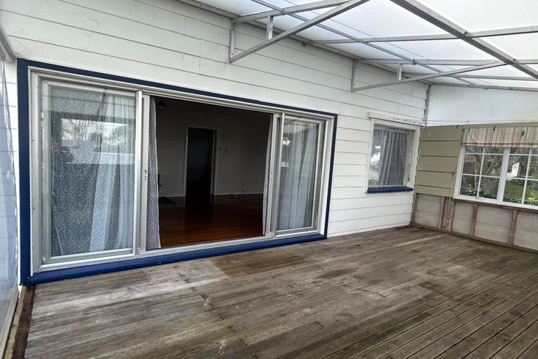 Photo of property in 1/178 Waimumu Road, Massey, Auckland, 0614
