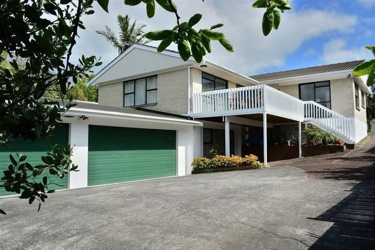 Photo of property in 200 Clovelly Road, Bucklands Beach, Auckland, 2012