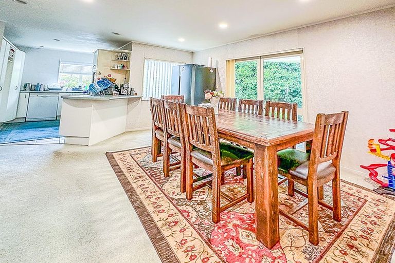 Photo of property in 67 Balmain Road, Birkenhead, Auckland, 0626