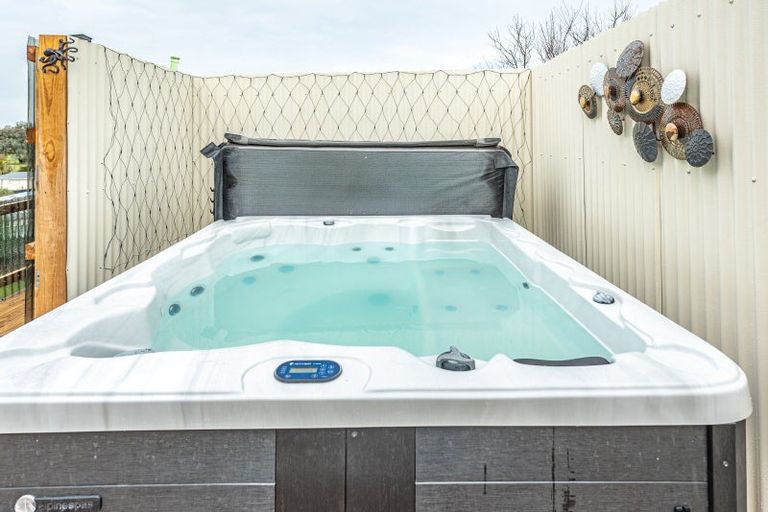 Photo of property in 17 Toi Street, Tawhero, Whanganui, 4501