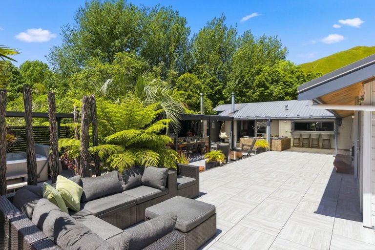 Photo of property in 126 Maui Pomare Road, Nikau Valley, Paraparaumu, 5032