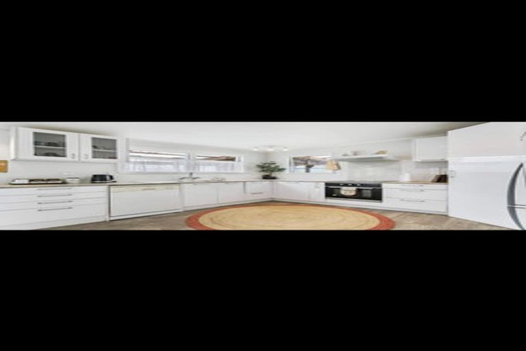 Photo of property in 364 Whangaparaoa Road, Stanmore Bay, Whangaparaoa, 0932