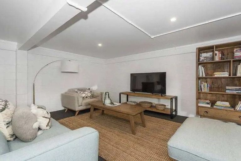 Photo of property in 2/3 Puutikitiki Street, Hamilton East, Hamilton, 3216