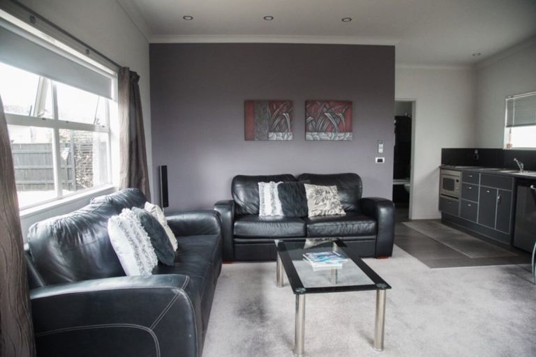 Photo of property in 24 Cologne Street, Martinborough, 5711