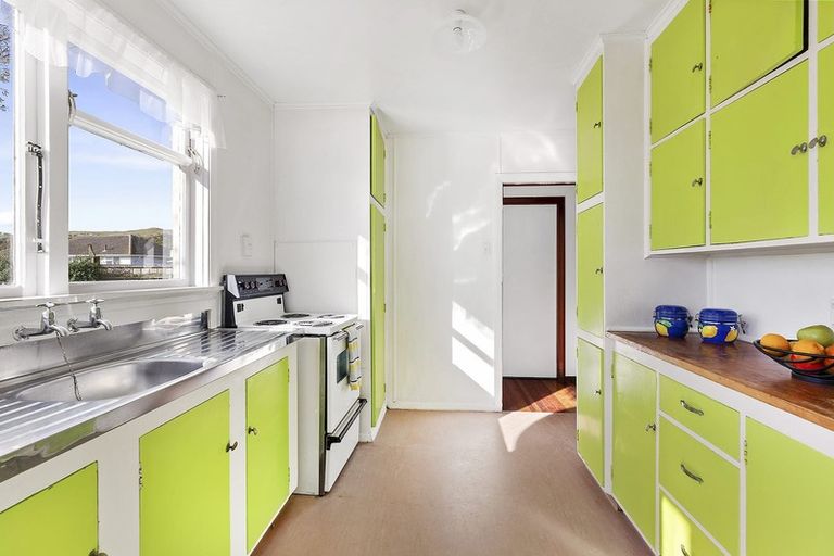 Photo of property in 105-111 Bedford Street, Cannons Creek, Porirua, 5024