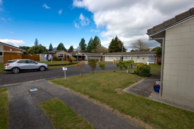 Photo of property in 35 Walnut Place, Tokoroa, 3420