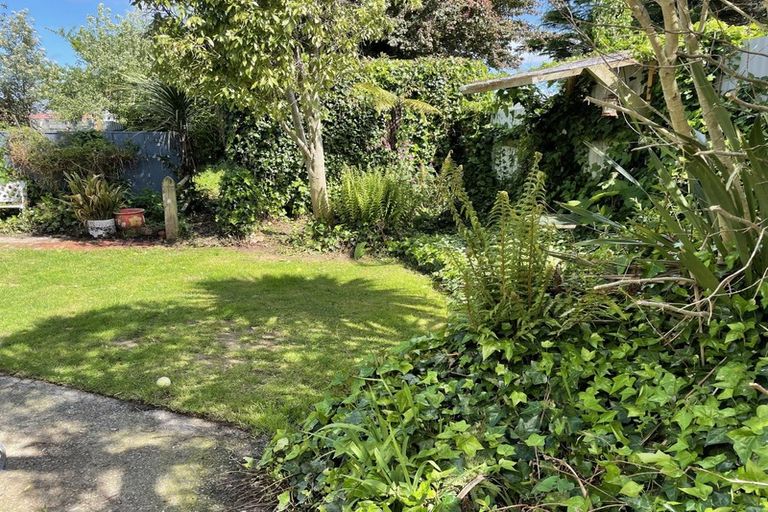 Photo of property in 80 Park Street, Winton, 9720