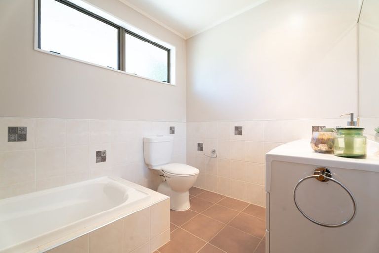 Photo of property in 28a Whanake Street, Titahi Bay, Porirua, 5022