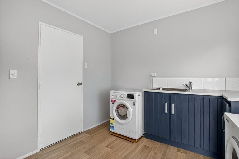 Photo of property in 17 Mellsop Avenue, Waiuku, 2123