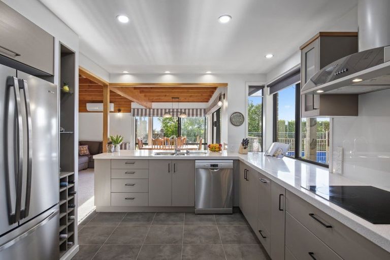 Photo of property in 69 Cape Hill Road, Pukekohe, 2120