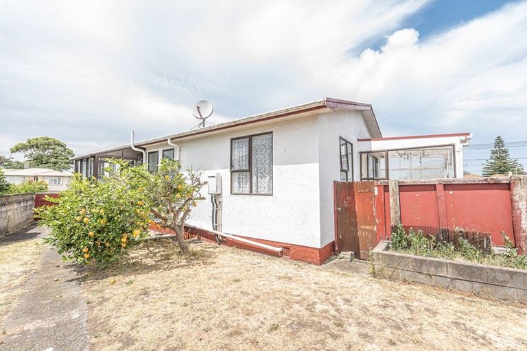 Photo of property in 28 Konini Street, Tawhero, Whanganui, 4501