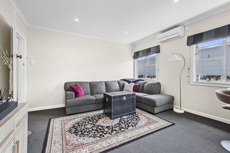 Photo of property in 417 Carrington Street, Upper Vogeltown, New Plymouth, 4310