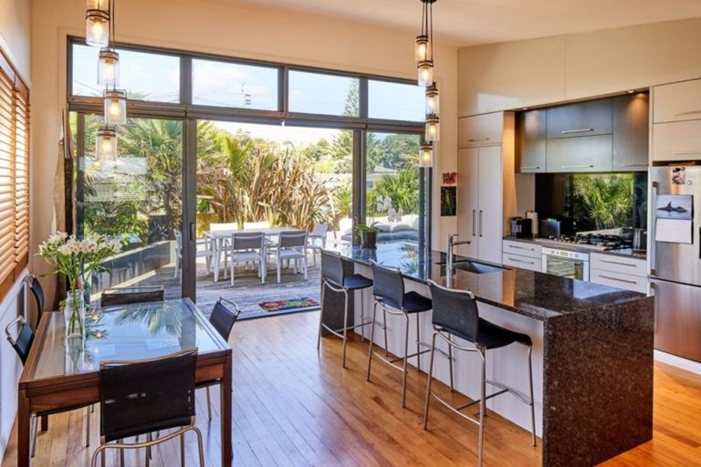 Photo of property in 50a Steyne Avenue, Plimmerton, Porirua, 5026