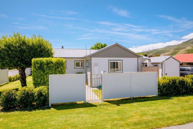 Photo of property in 13 Ray Street, Cromwell, 9310