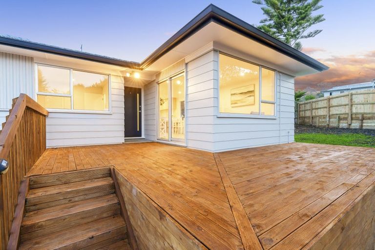 Photo of property in 16 Andelko Place, Henderson, Auckland, 0612