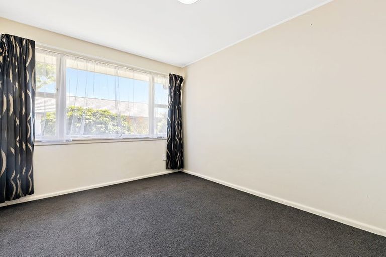 Photo of property in 2/60 Avalon Street, Richmond, Christchurch, 8013