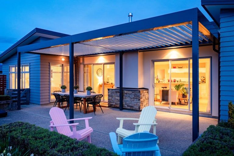 Photo of property in 4 Sunnyside Lane, Wanaka, 9305