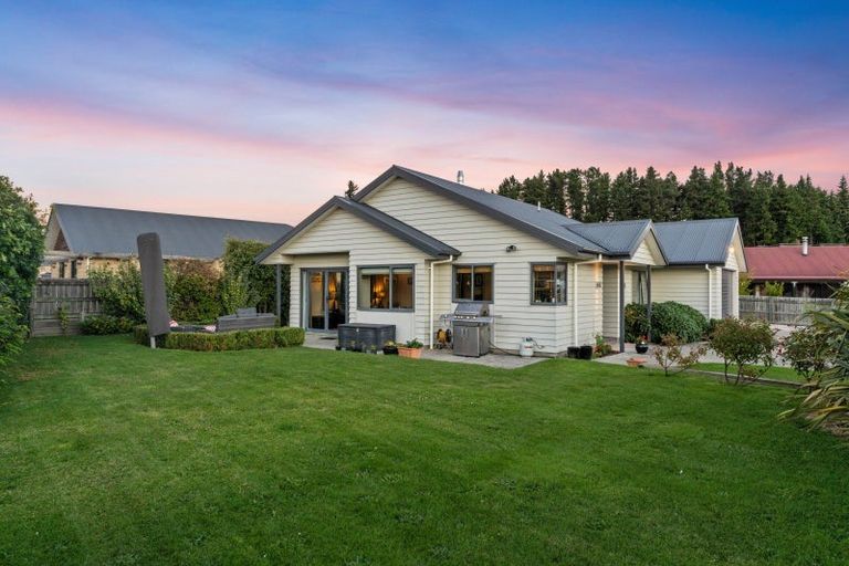 Photo of property in 7 Perrow Street, Wanaka, 9305