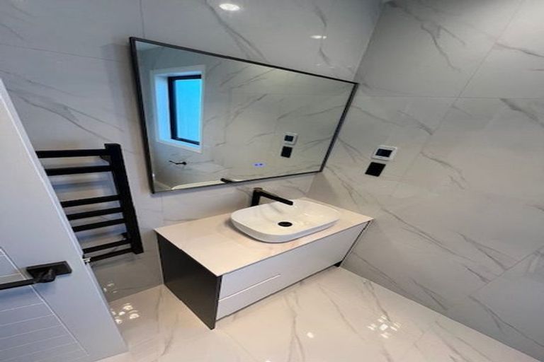 Photo of property in 30 Black Shed Road, Flat Bush, Auckland, 2019